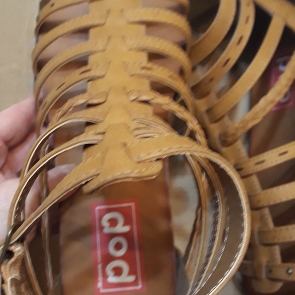 Relisting- Pop Sandals - Picture 6 of 6